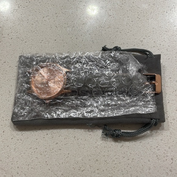 Monroé Classique Watch In Sunburst Solérose - Picture 5 of 7